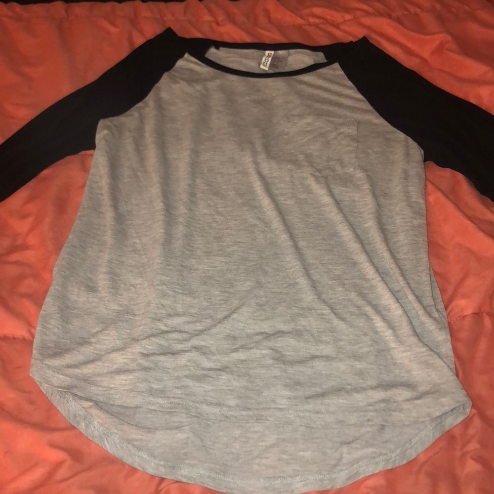 simple baseball tee